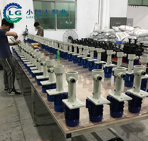 耐侵蚀自吸泵运行中确当苦衷项